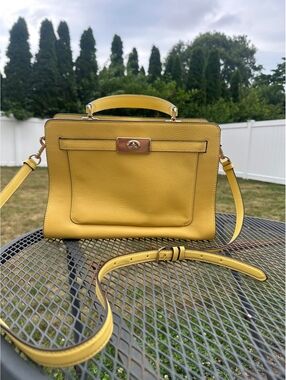 Coach Turnlock Curved Top Handle Buttercup Yellow Leather